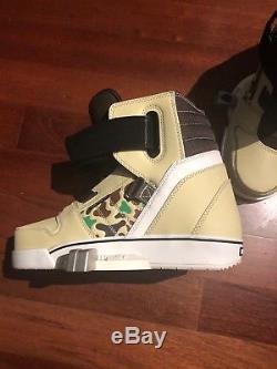 Humanoid Howl Wakeboard Boots Camo Size 9-10 NEVER USED