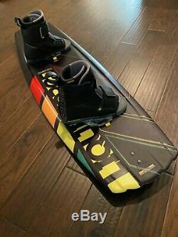 Liquid Force 2012 Watson Classic 138 Wakeboard Easy Boots Barely Used