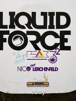 Wakeboard liquid force peak 32